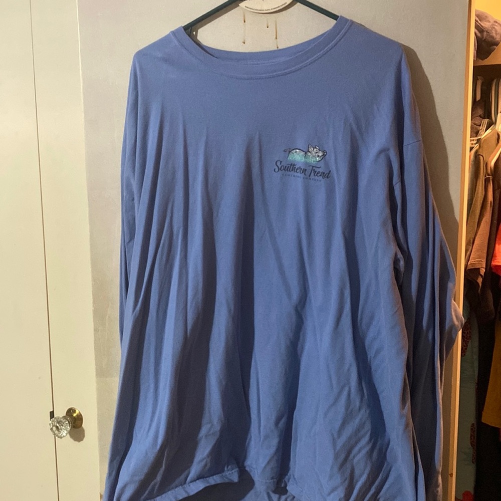 Woman’s long sleeve top